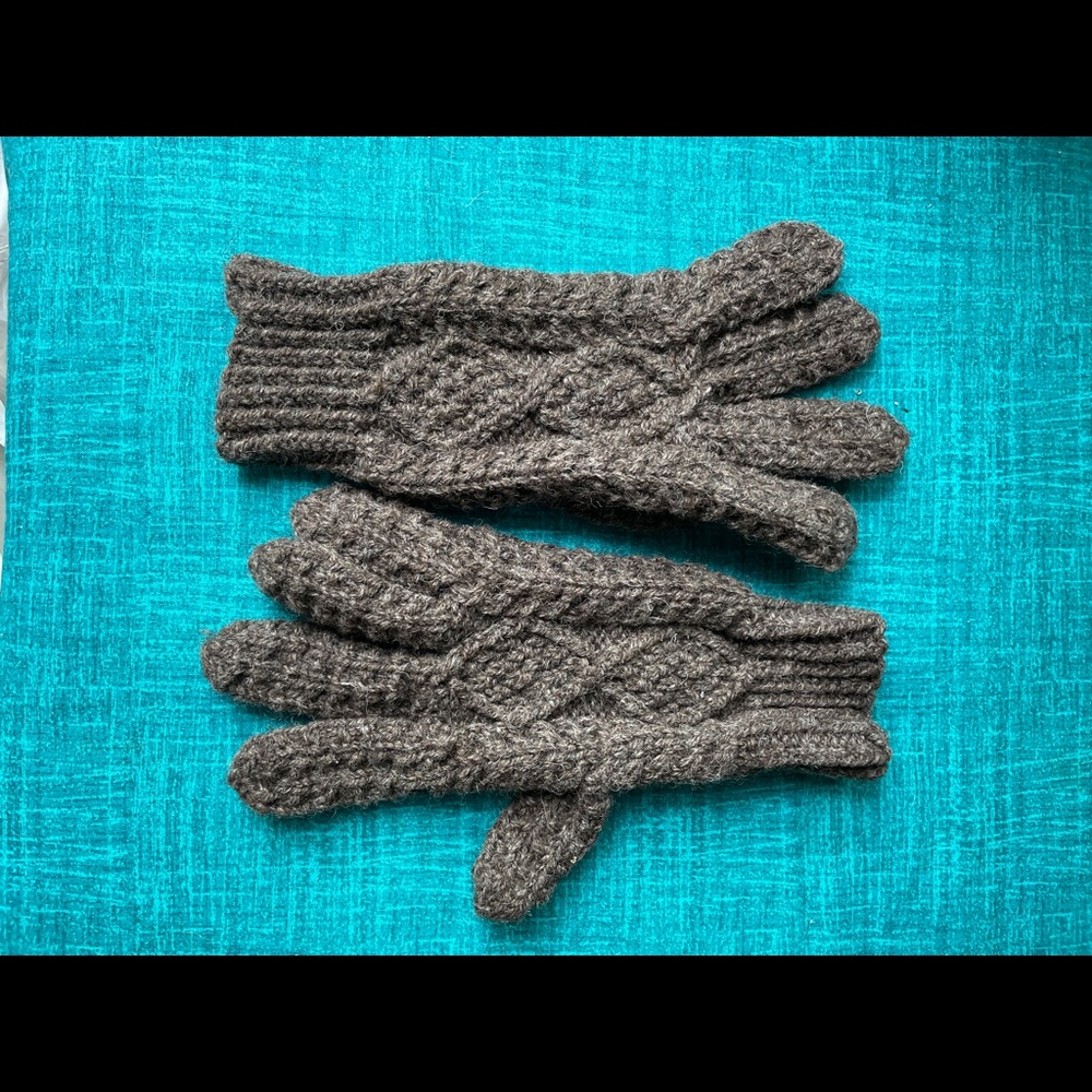 100% Irish Wool Gloves